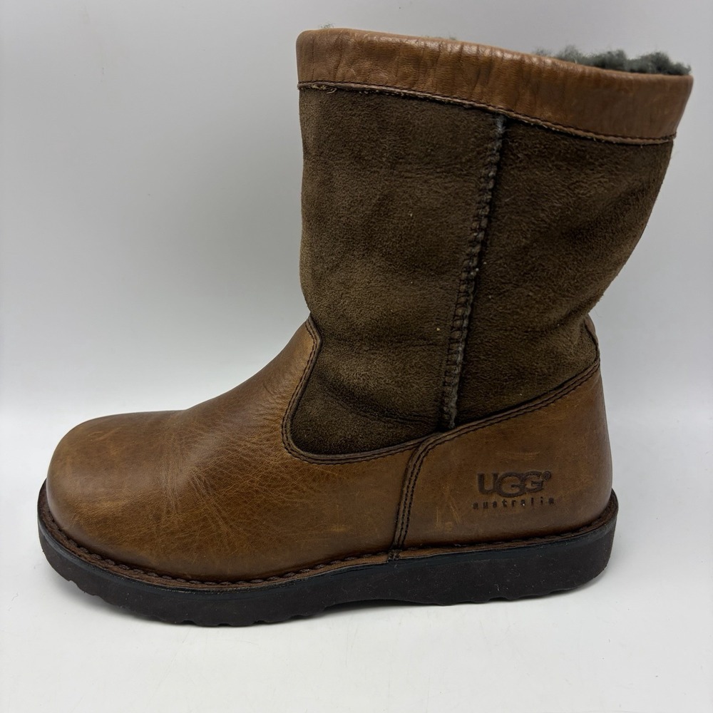 UGG Australia Beacon Leather Sheepskin Boots Womens 5 Pull On 5485 Brown